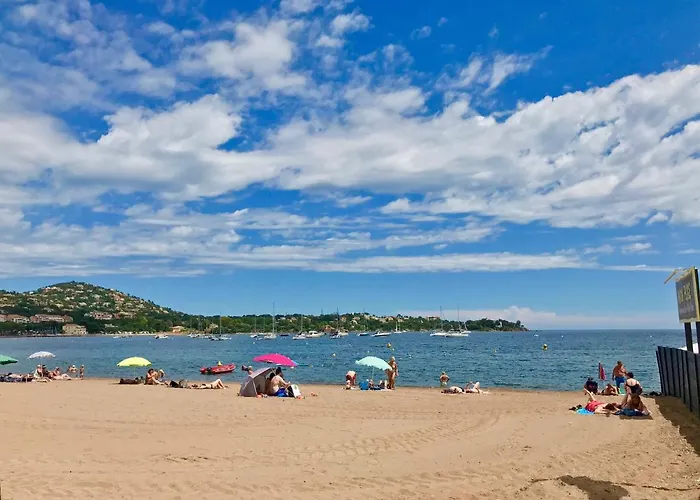 Les Marines D'agay Climatise *